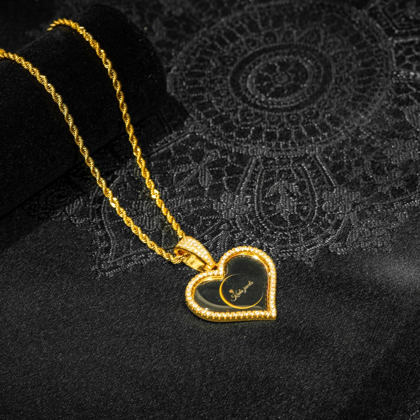 Custom Heart Photo Pendant – Iced Border (50MM x 40MM)