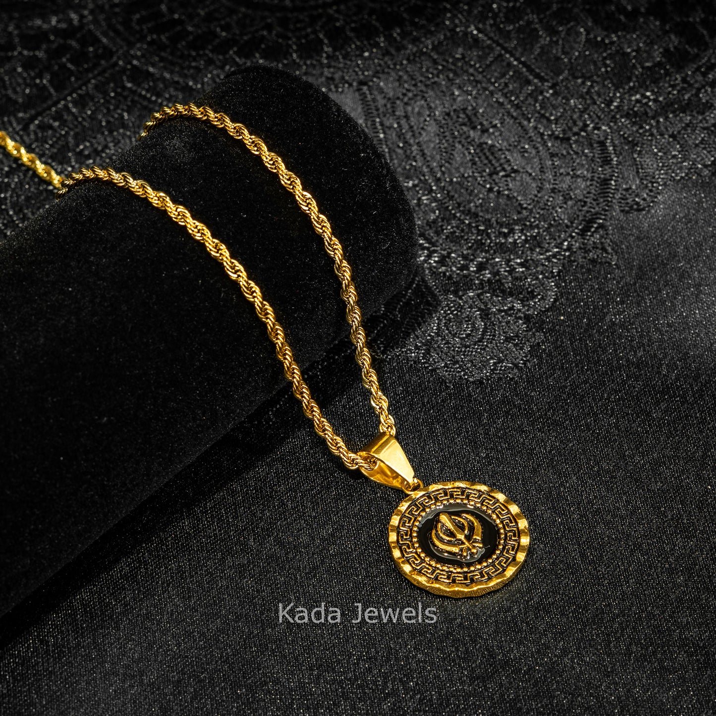 Classic Khanda Round Pendant with Rope Chain