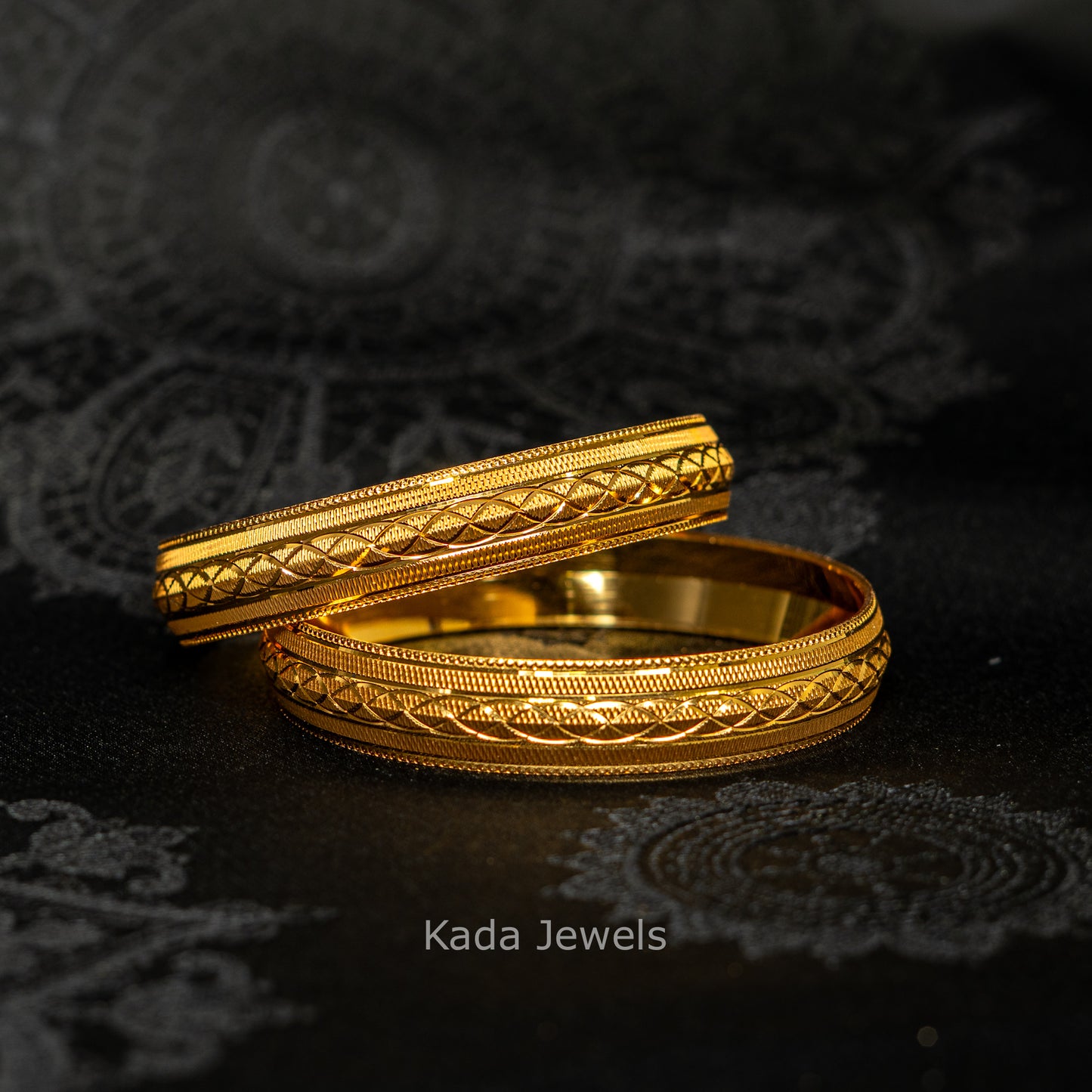 Wide Loop Patterned Kada