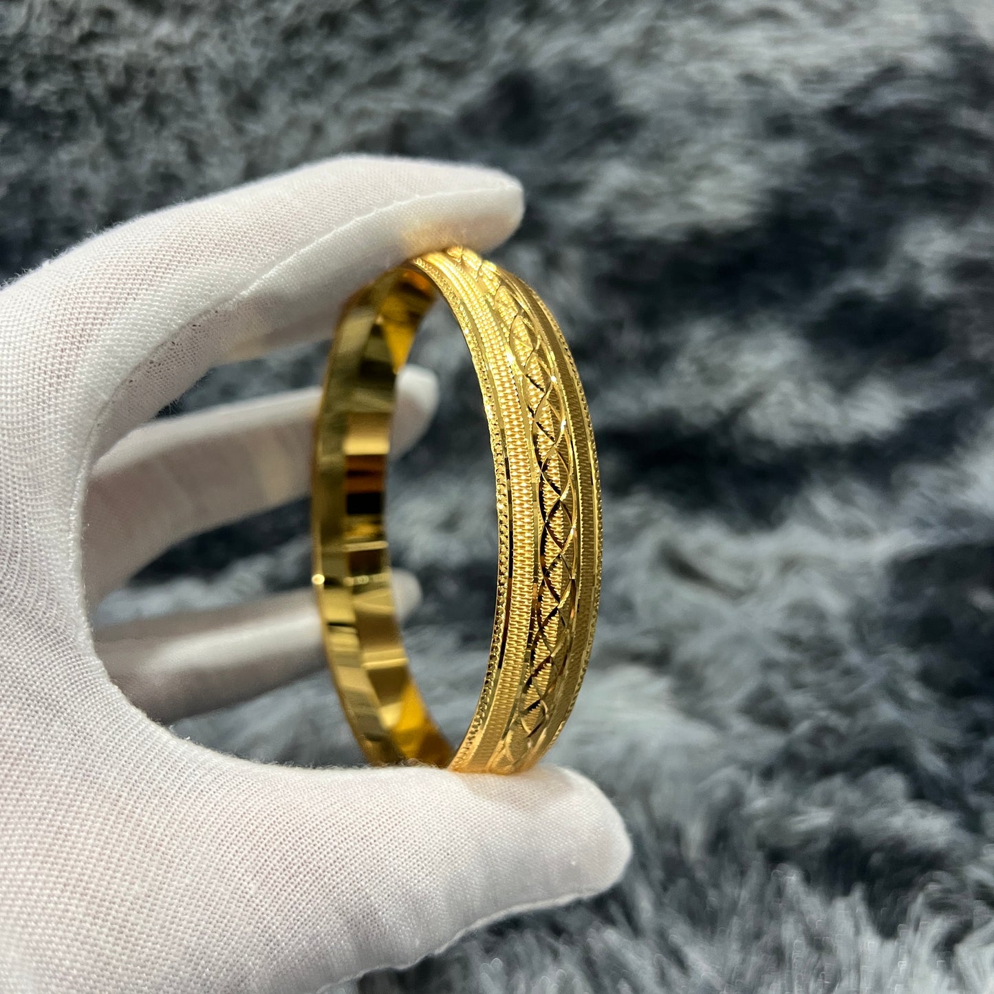 Wide Loop Patterned Kada